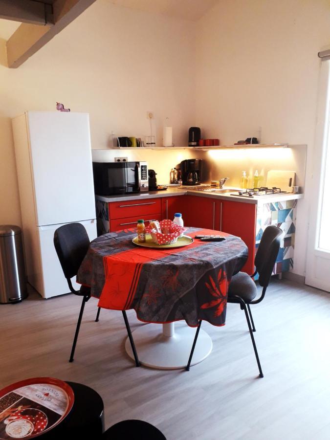 Apartment A Carreyrat Calme Et Verdoyant *